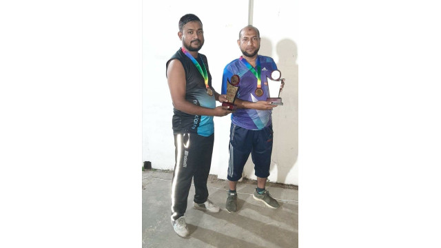 স্বাধীনতার সুবর্ণজয়ন্তী ও মুজিব জন্মশতবর্ষ উপলক্ষে ব্যাডমিন্টন প্রতিযোগিতায় চ্যাম্পিয়ন স্বাধীনতা ব্যাডমিন্টন গ্রুপ 