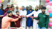 গাবতলা মোড়ে  যমুনা ইলেকট্রনিক্স লিমিটেডের শোরুম উদ্বোধন 