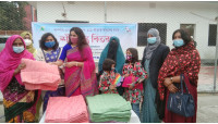 চাঁপাইনবাবগঞ্জে শীতার্তদের মাঝে  লেডিস ক্লাবের কম্বল বিতরণ 