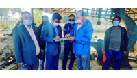আমনুরায় অবৈধ ২ করাত কলে ভ্রাম্যমাণ আদালতের জরিমানা   