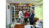 বিদায়ী জেলা প্রশাসক মঞ্জুরুল হাফিজকে এরফান আলীর শুভেচ্ছা 
