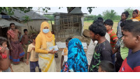 চাঁপাইনবাবগঞ্জে ট্রেনে কাটাপড়ে  আদিবাসী কৃষকের মুত্যু-উপজেলা প্রশাসনের আর্থিক সহায়তা 