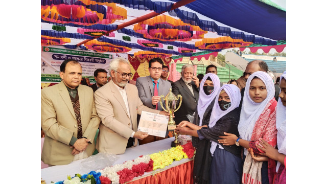 চাঁপাইনবাবগঞ্জে শীতকালীন ক্রীড়া প্রতিযোগিতার সমাপনী