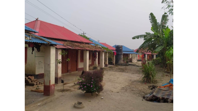 আশ্রয়ণ-২ প্রকল্পের আওতায় ৪র্থ পর্যায়ে প্রস্তুত ৮০টি ঘর-শিগগিরই ভূমিহীন ও গৃহহীন মুক্ত হচ্ছে নাচোল