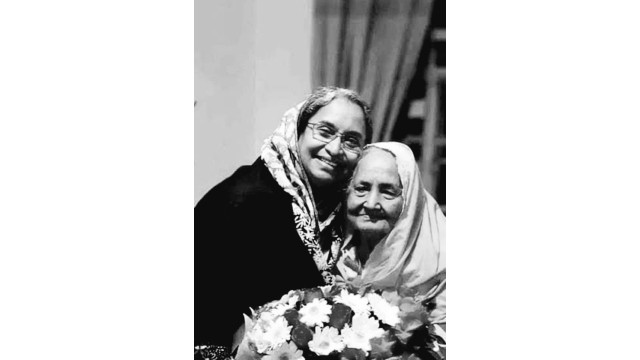 শিক্ষামন্ত্রী ডা. দীপু মনি এমপির মায়ের মৃত্যুতে ইবিএইউবি উপাচার্যের শোক 