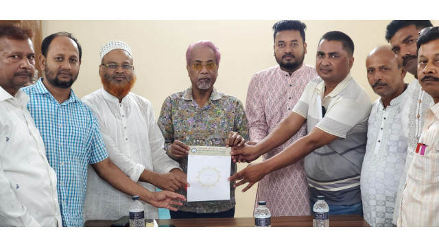 ঝিলিম ইউনিয়নের ৯টি ওয়ার্ডে ৯টি  সাবমারসেবল পাম্প দিল জেলা চাউল কল মালিক গ্রুপ