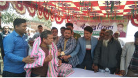 পৌর এলাকার ৪ ও ৫নং ওয়ার্ডে শীতার্তদের মাঝে মোখলেসুর রহমানের কম্বল বিতরণ 