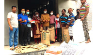 নাচোলে খাদ্য গোডাউনে  সরকারীভাবে গম ক্রয়ের উদ্বোধন 