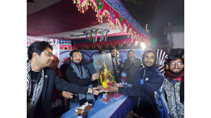 দ্বারিয়াপুর  ফেন্ড সার্কেল ব্যাডমিন্টন প্রতিযোগিতার ফাইনাল অনুষ্ঠিত 