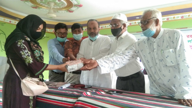 চাঁপাইনবাবগঞ্জে  জরায়ু ও স্তন ক্যান্সার স্ক্রিনিংবিষয়ক কর্মশালা অনুষ্ঠিত