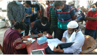 মাস্ক ব্যবহার না করায় ভ্রাম্যমাণ আদালতে জরিমানা