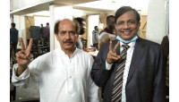 জেলা আইনজীবী সমিতির নির্বাচনে ডলার সভাপতি  হামিদুল হক সম্পাদক 