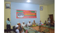  ৭ মার্চ উপলক্ষে  চাঁপাইনবাবগঞ্জ পৌরসভার বীর মুক্তিযোদ্ধাদের নিয়ে আলোচনা ও বঙ্গবন্ধুর প্রতিকৃতিতে পুষ্পস্তবক অর্পণ 