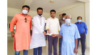 আগুনে পুড়ে ক্ষতিগ্রস্থ ১০টি পরিবারকে সহায়তা প্রদান