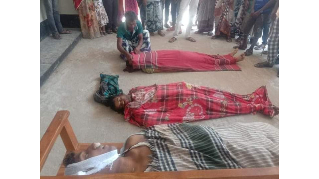 নাচোলে সড়ক দূর্ঘটনায়   নিহত ৩  আহত ৭