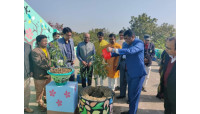 চাঁপাইনবাবগঞ্জে বসন্তবরণ ও পিঠা উৎসব   শিল্পকলা অ্যাকাডেমিতে ছাদ শিল্পের উদ্বোধন