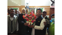 শিবগঞ্জ পৌরসভার নবনির্বাচিত মেয়রকে চেয়ারম্যান প্রার্থী মতিউর রহমান মতির শুভেচ্ছা