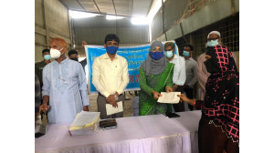 চাঁপাইনবাবগঞ্জে  ভূমি অধিগ্রহণের  চেক বিতরণ 