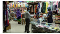 নিরাপদ দূরত্ব বজায় না রাখা ও মাস্ক ব্যবহার না করায় শহরে ২৬ জনকে জরিমানা