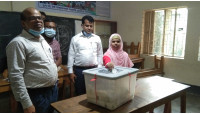 চরঅনুপনগর ইউনিয়নে ভোটগ্রহণ শেষে চলছে গণনা