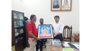  তাজকির উজ জামানকে বিদায় দিল বাইস পুতুল দুর্গা মন্দির