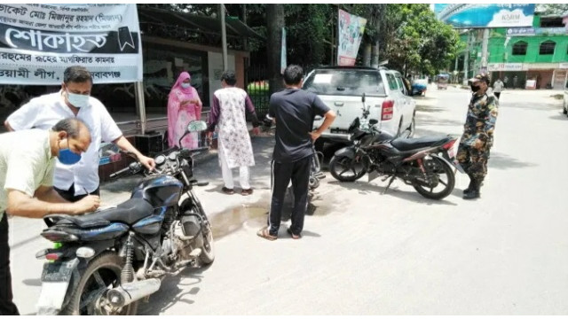 কঠোর লকডাউনের ৯ম দিন : চাঁপাইনবাবগঞ্জে ১১৬ মামলায় ৮৭ ৬৫০ টাকা জরিমানা