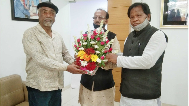 জেলা আওয়ামী লীগের ভারপ্রাপ্ত সভাপতি মু.জিয়াউর রহমানকে এরফান আলীর   ফুলের শুভেচ্ছা