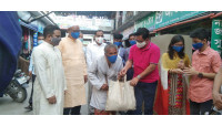 করোনার দুই ঢেউয়ে ২৬৭৫৯৪টি পরিবারকে সহায়তা চাঁপাইনবাবগঞ্জ জেলা প্রশাসনের