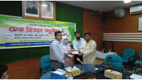 চাঁপাইনবাবগঞ্জে ৩৮টি স্বেচ্ছাসেবী সংস্থাকে ১১ লাখ ৪০ হাজার টাকা প্রদান