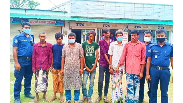 চাঁপাইনবাবগঞ্জে ৮ জন মাদকসেবিকে  কারাদন্ড প্রদান 