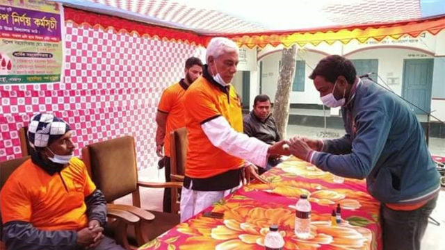 গোমস্তাপুরে বিনামূল্যে রক্তের গ্রুপ নির্ণয় 
