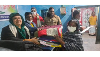  হরিজন পরিবারের  মাঝে   দুরন্ত ৯৫ এর কম্বল বিতরণ